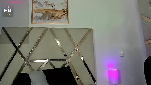 carolynne18 online show from October 2025 12:16:01 PM