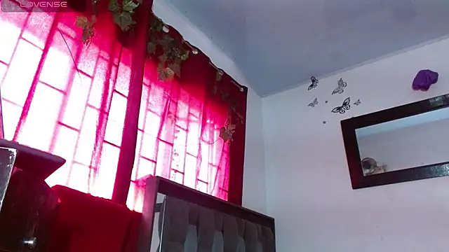 DULCE ZOE online show from April 2026 07:33:01 PM