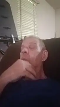 Snapshot of cmagic9 chatting on June 2026 04:42:01 PM cmagic9 online show from June 2026 04:42:01 PM