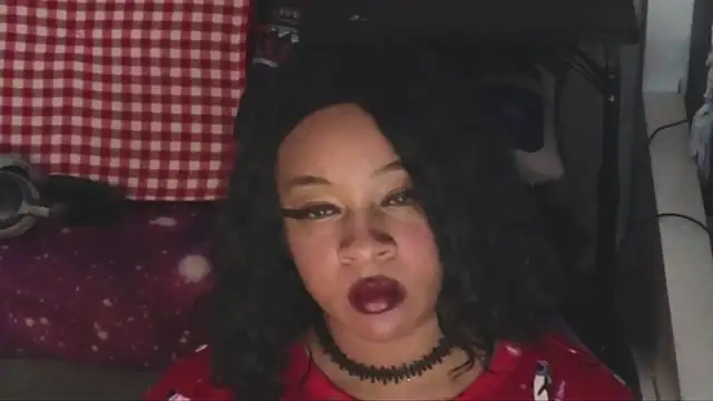 Snapshot of temptressbeauty24 chatting on December 2024 07:43:02 PM temptressbeauty24 online show from December 2024 07:43:02 PM