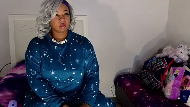 Snapshot of temptressbeauty24 chatting on December 2024 05:49:02 AM temptressbeauty24 online show from December 2024 05:49:02 AM