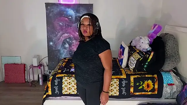 Snapshot of temptressbeauty24 chatting on February 2025 04:19:02 AM temptressbeauty24 online show from February 2025 04:19:02 AM
