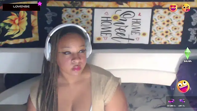 Snapshot of temptressbeauty24 chatting on February 2025 01:36:02 AM temptressbeauty24 online show from February 2025 01:36:02 AM