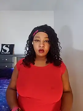 Snapshot of temptressbeauty24 chatting on March 2025 06:56:01 PM temptressbeauty24 online show from March 2025 06:56:01 PM