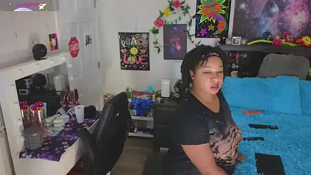 Snapshot of temptressbeauty24 chatting on September 2025 11:04:02 PM temptressbeauty24 online show from September 2025 11:04:02 PM
