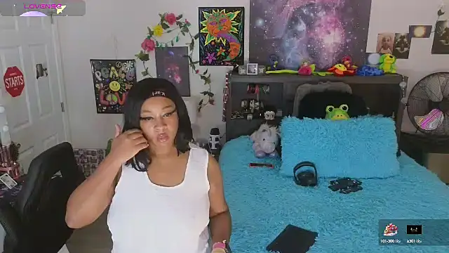Snapshot of temptressbeauty24 chatting on September 2025 01:09:02 AM temptressbeauty24 online show from September 2025 01:09:02 AM