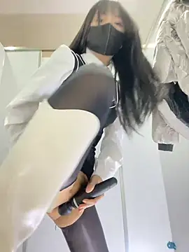 Snapshot of Asia-Lynn chatting on January 2025 11:37:01 AM Asia-Lynn online show from January 2025 11:37:01 AM