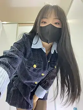 Snapshot of Asia-Lynn chatting on January 2025 11:02:02 AM Asia-Lynn online show from January 2025 11:02:02 AM