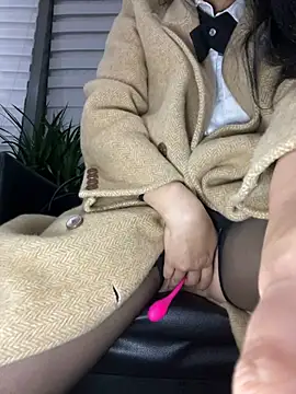 Snapshot of Asia-Lynn chatting on March 2025 04:43:02 PM Asia-Lynn online show from March 2025 04:43:02 PM