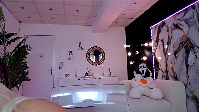 yuukenzi online show from June 2026 06:31:01 AM