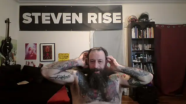 Snapshot of StevenRiseNYC chatting on May 2026 10:55:02 AM StevenRiseNYC online show from May 2026 10:55:02 AM