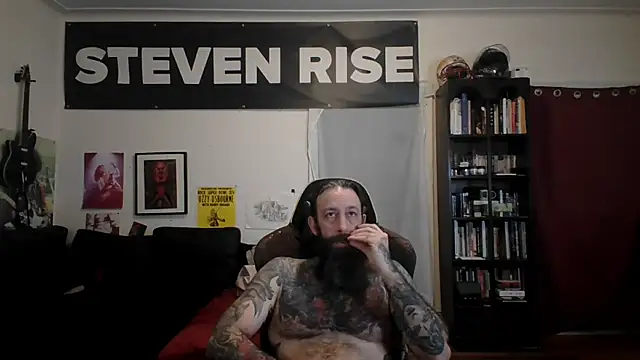 Snapshot of StevenRiseNYC chatting on June 2026 12:37:01 PM StevenRiseNYC online show from June 2026 12:37:01 PM