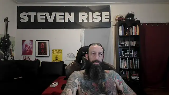 Snapshot of StevenRiseNYC chatting on June 2026 10:58:01 AM StevenRiseNYC online show from June 2026 10:58:01 AM