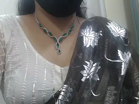 Snapshot of Lovely_Siri_23 chatting on July 2026 05:10:02 PM Lovely Siri 23 online show from July 2026 05:10:02 PM