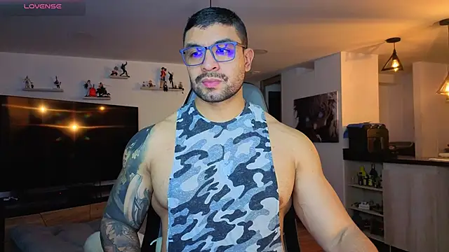 Michael Diamond online show from November 2025 02:10:01 AM