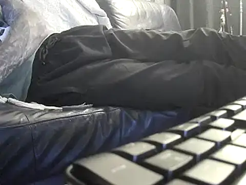 Snapshot of PIercingBoy38 chatting on January 2025 06:44:01 PM PIercingBoy38 online show from January 2025 06:44:01 PM