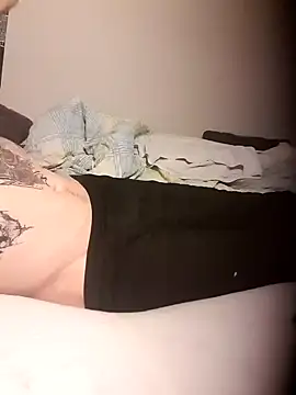 Snapshot of PIercingBoy38 chatting on February 2025 09:49:02 PM PIercingBoy38 online show from February 2025 09:49:02 PM