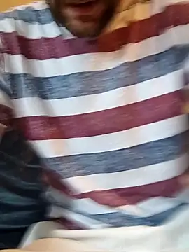 Snapshot of PIercingBoy38 chatting on October 2025 02:58:02 PM PIercingBoy38 online show from October 2025 02:58:02 PM