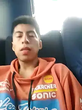 Alexander9827 online show from January 2025 10:52:01 PM