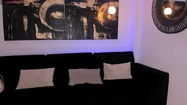 Snapshot of LizzHamilton__ chatting on March 2026 08:59:02 PM LizzHamilton online show from March 2026 08:59:02 PM