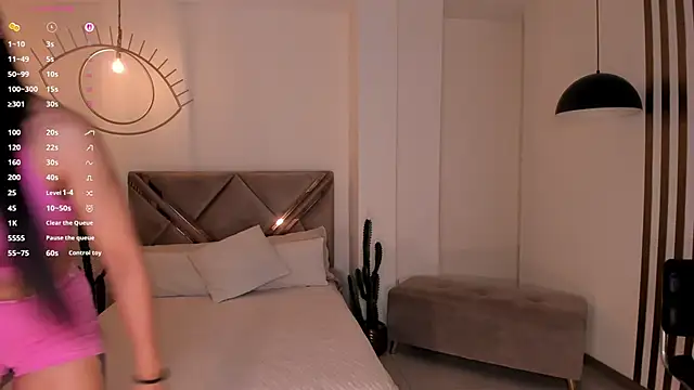 Snapshot of LizzHamilton__ chatting on March 2026 03:48:01 PM LizzHamilton online show from March 2026 03:48:01 PM