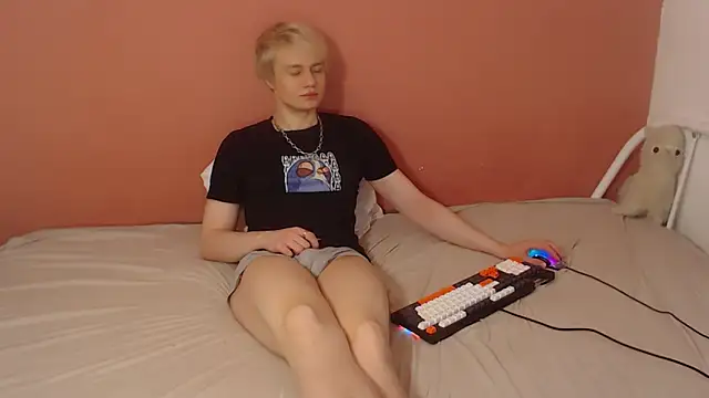 Oliver sweet  online show from April 2026 01:16:02 AM