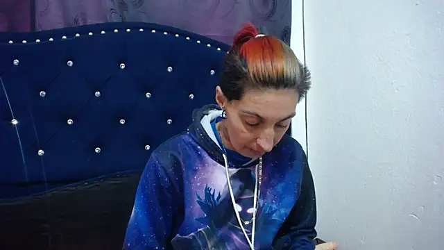 Snapshot of anyu1306 chatting on December 2024 04:57:01 PM anyu1306 online show from December 2024 04:57:01 PM