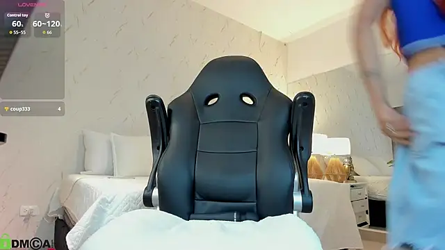 Miss sagitario online show from November 2025 12:05:02 PM