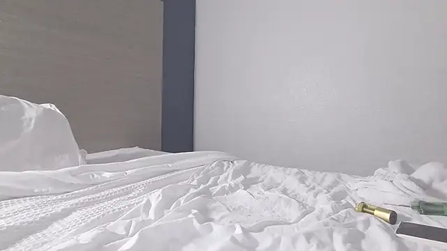 creamdreammmm online show from February 2026 05:26:02 AM