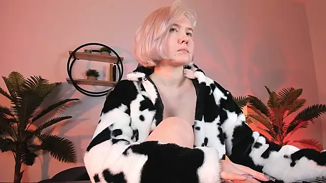 ReiYosimoto online show from December 2024 11:39:02 AM