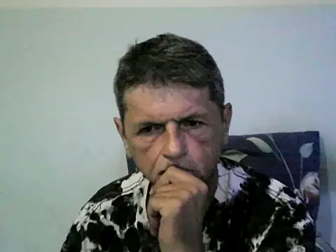 Snapshot of czarek888 chatting on June 2026 07:38:02 PM czarek888 online show from June 2026 07:38:02 PM