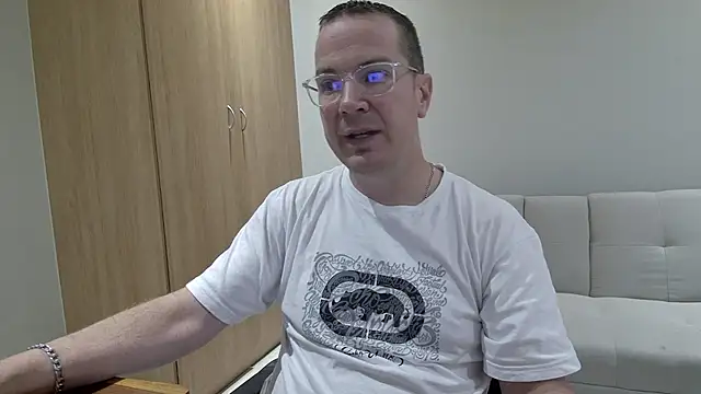 BrettJ81 online show from March 2026 02:54:01 PM