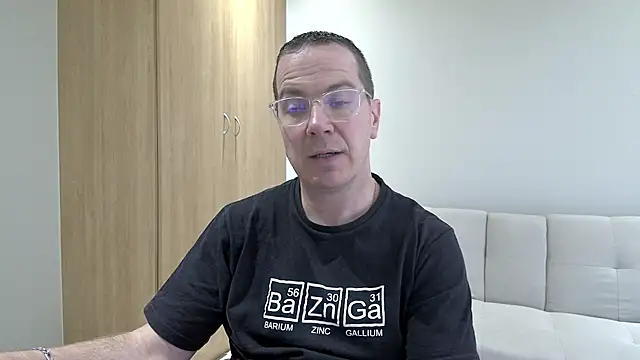 BrettJ81 online show from May 2026 12:45:02 PM