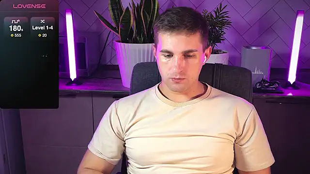 Sweeet  boy online show from January 2025 09:20:01 PM