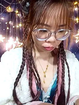   Mai-love19   online show from February 2026 10:46:01 PM