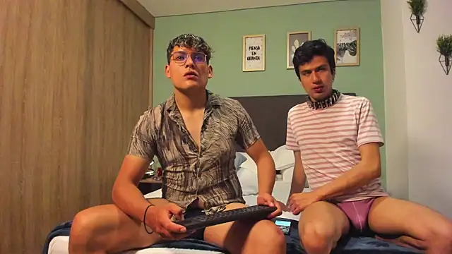 dom2travelersss online show from January 2025 01:24:01 PM