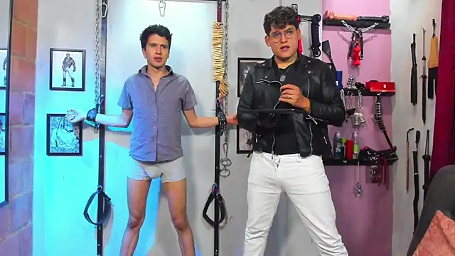 dom2travelersss online show from March 2025 11:03:02 PM