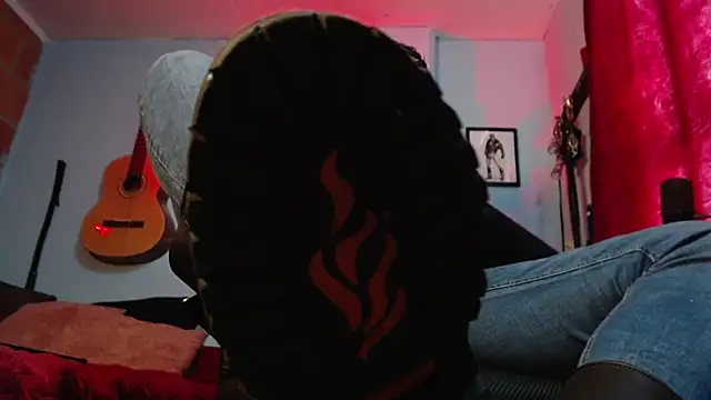 dom2travelersss online show from September 2025 09:06:02 PM