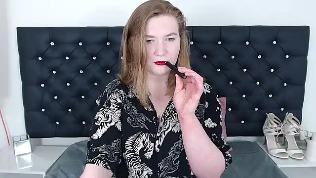 LaraDream online show from February 2025 09:58:02 PM