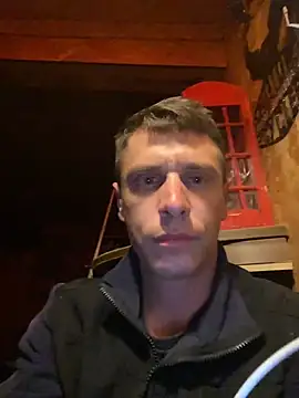 Snapshot of DillPie chatting on November 2025 07:52:02 AM DillPie online show from November 2025 07:52:02 AM