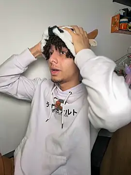 bigryann23 online show from November 2025 12:21:01 AM