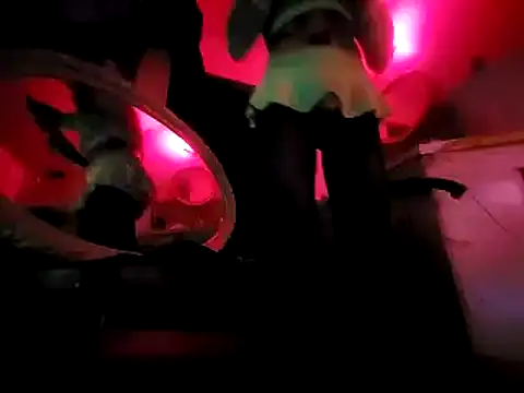 Snapshot of BigDlilsubby chatting on September 2025 12:34:01 AM BigDlilsubby online show from September 2025 12:34:01 AM